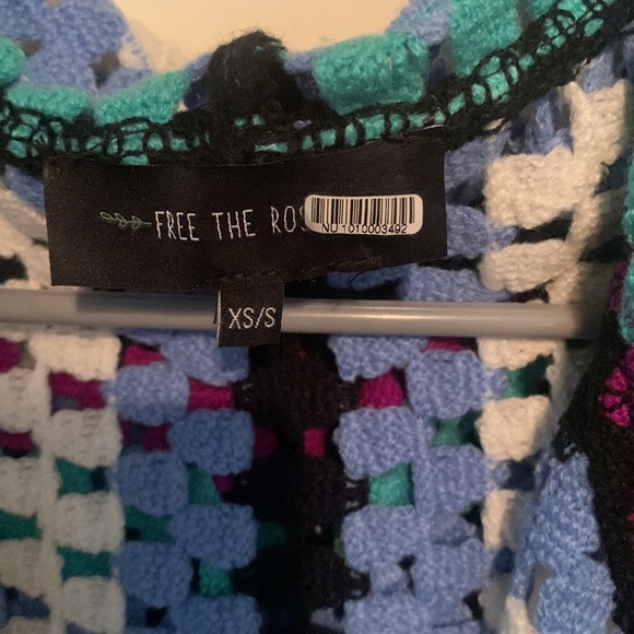 Free the Roses Cardigan - Picture 2 of 3